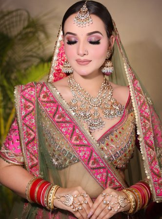 Welcome to MDM – Meenakshi Dutt Makeovers, The Best makeup artist in varanasi | Best Bridal makeup artist in varanasi